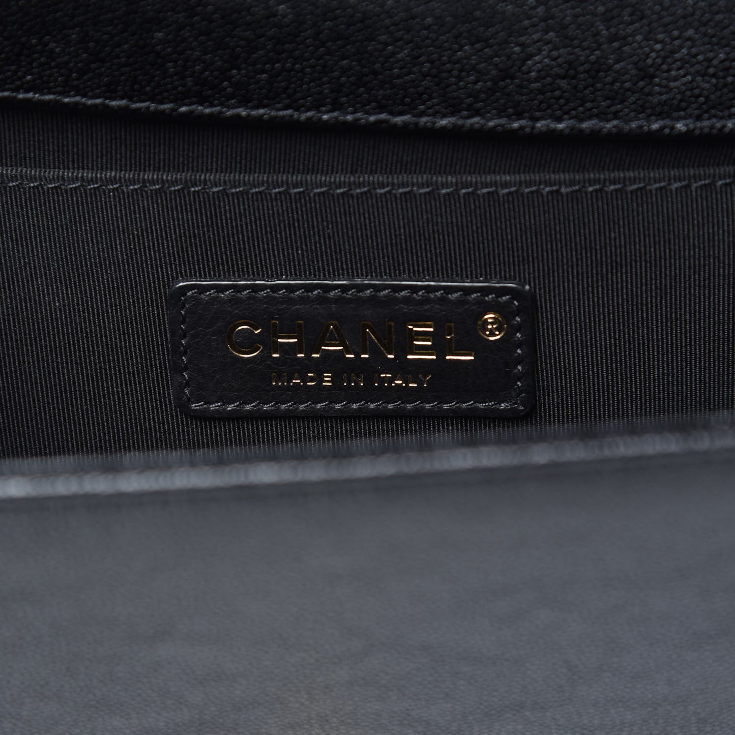 Caviar Chevron Quilted Medium Boy Flap Black