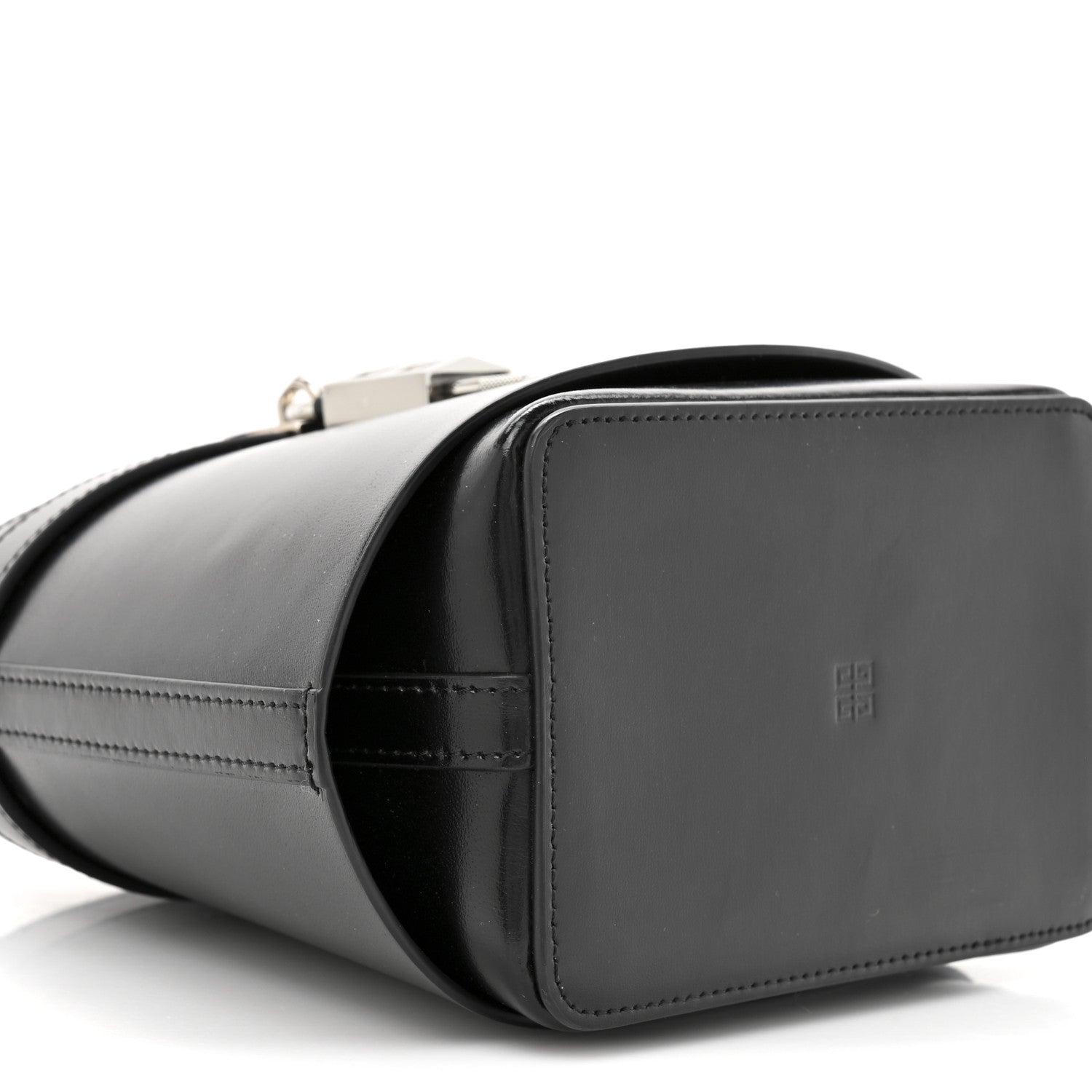 GIVENCHY カーフレザー　ハンドバッグ　ボックス　スクエア　ブラック Givenchy Box Calfskin Shark Lock Bucket Bag Black 1836809