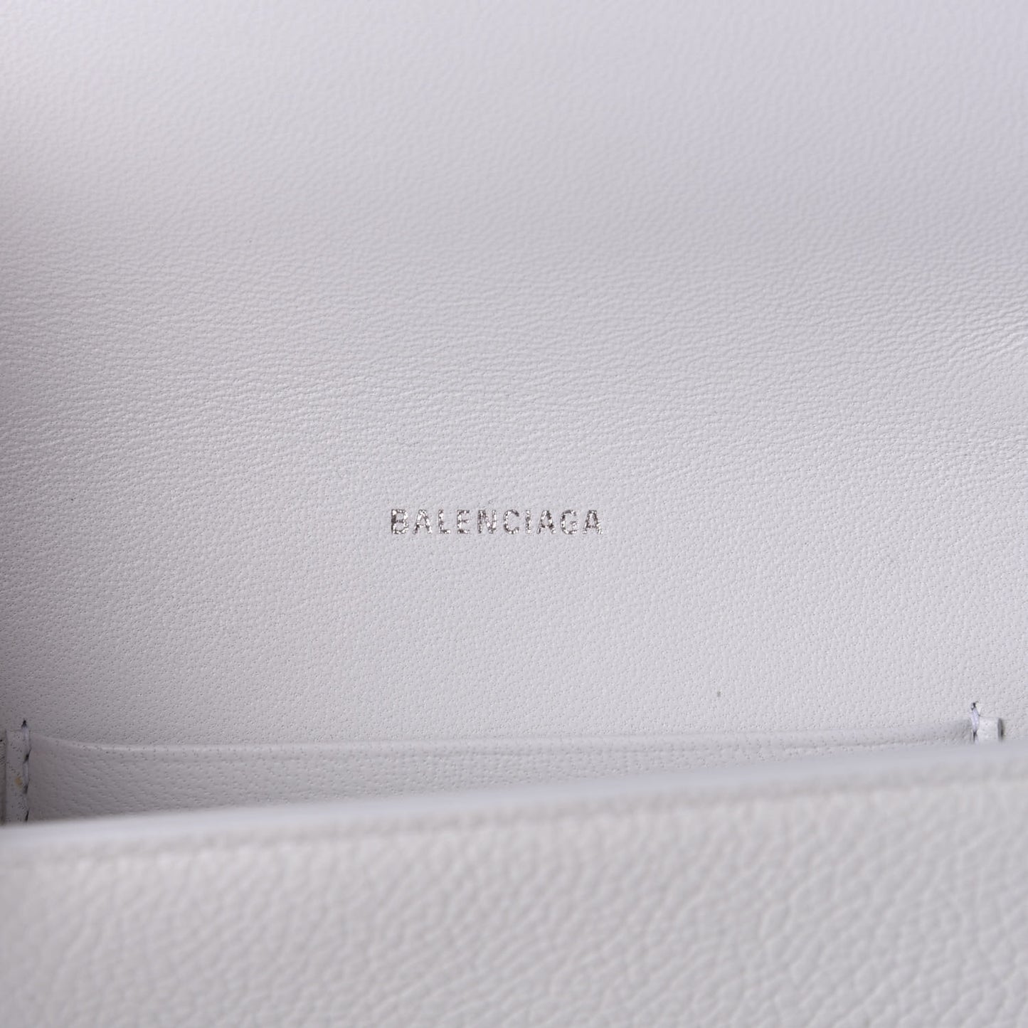 Grained Calfskin Logo Cash Phone Holder Wallet On Chain White Fluo Pink