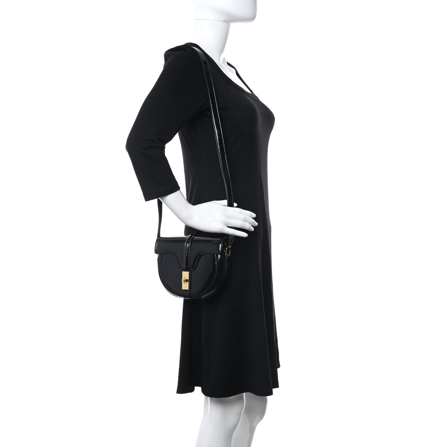 Patent Calfskin Besace Small 16 Black