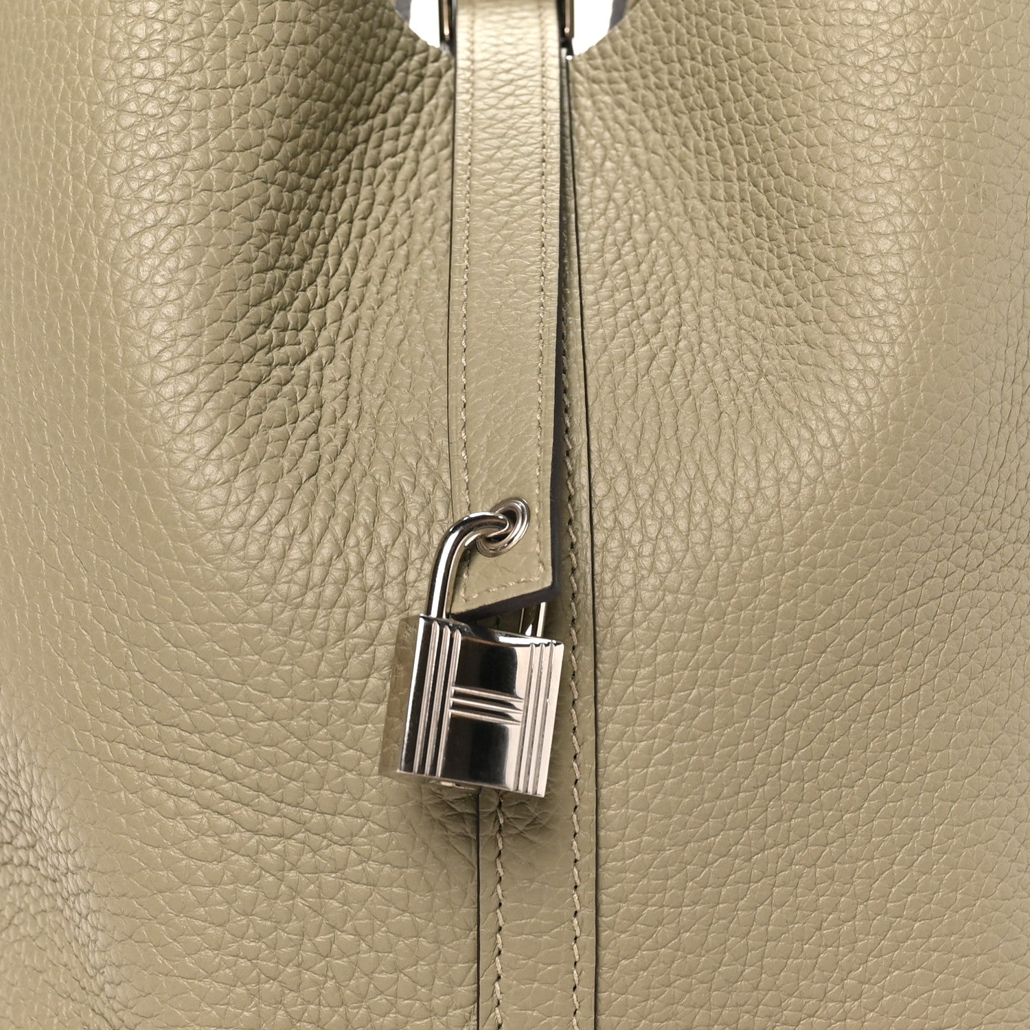 Hermes Taurillon Clemence Picotin Lock 22 MM Sauge 8 of 10