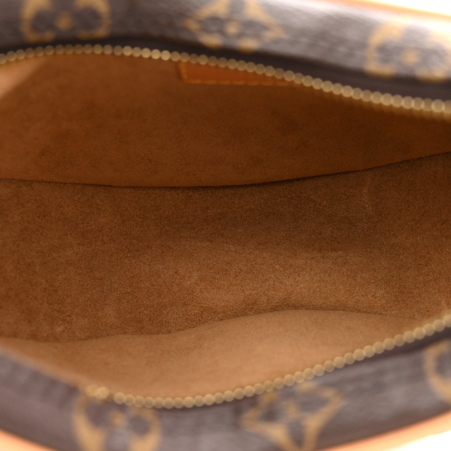 Monogram Loop