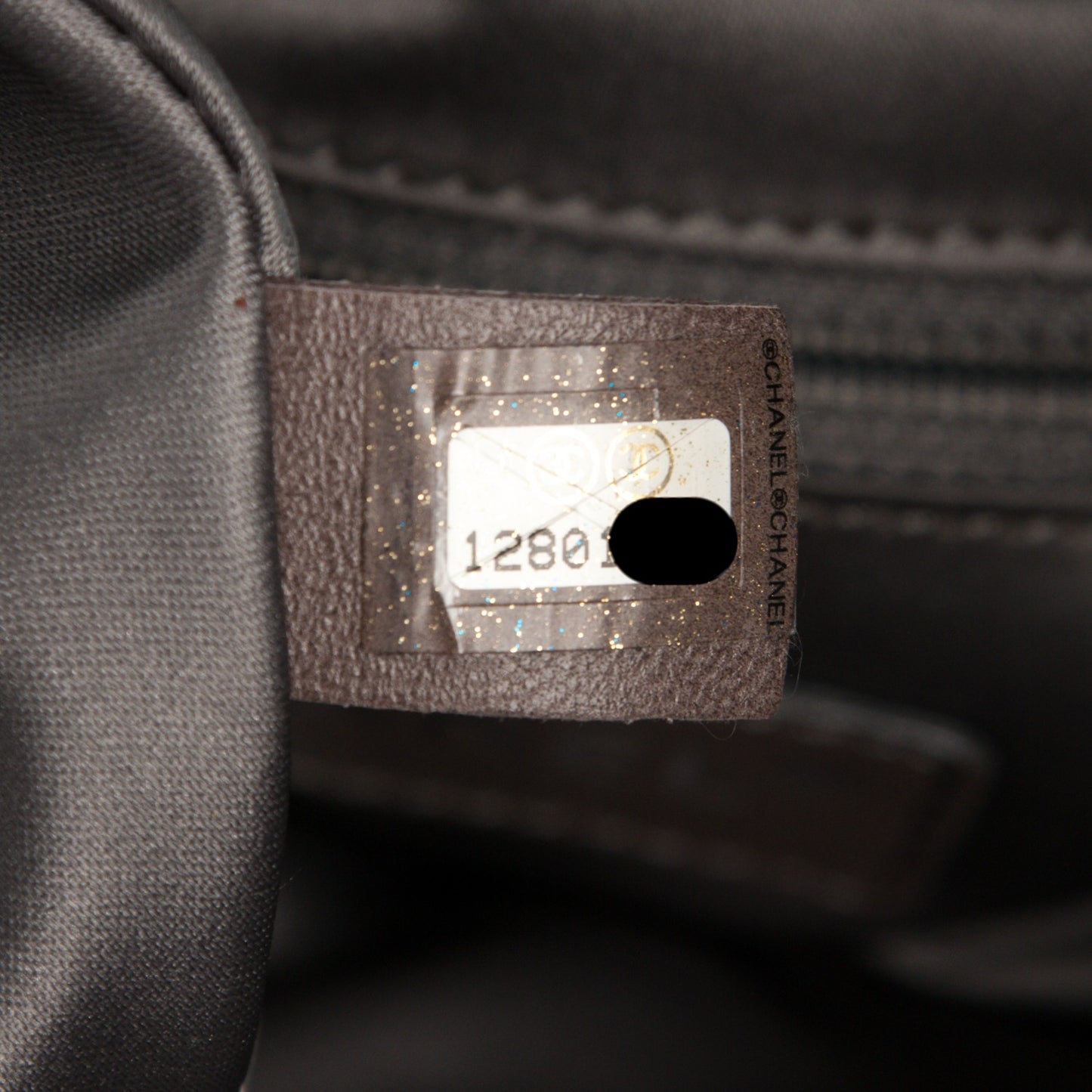 Vinyl Graphic Edge Tote Black