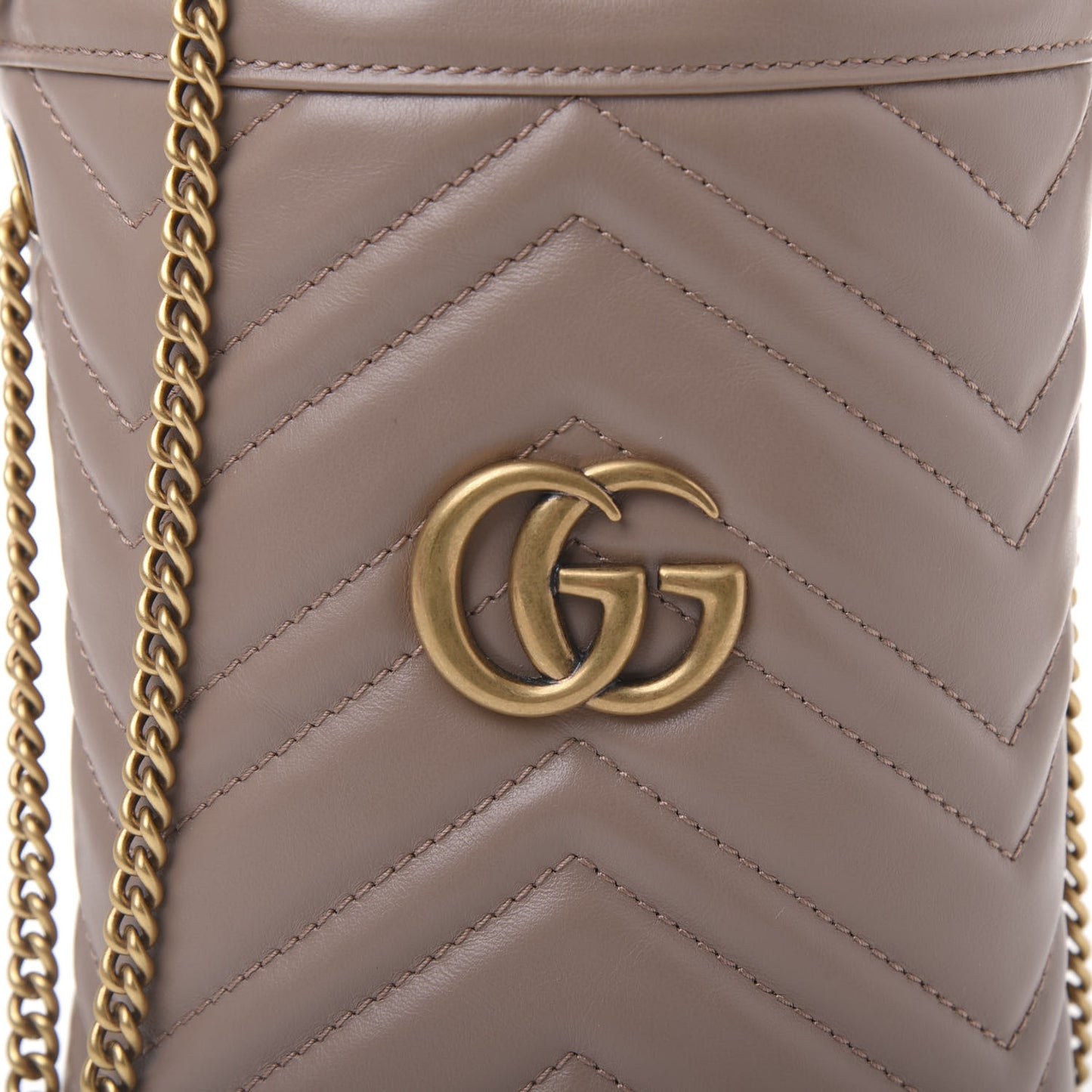 Calfskin Matelasse Mini GG Marmont 2.0 Bucket Bag Porcelain Rose