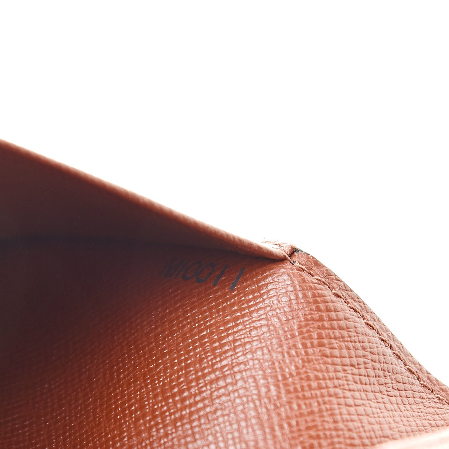 Louis Vuitton Monogram Passport Cover 7 of 7
