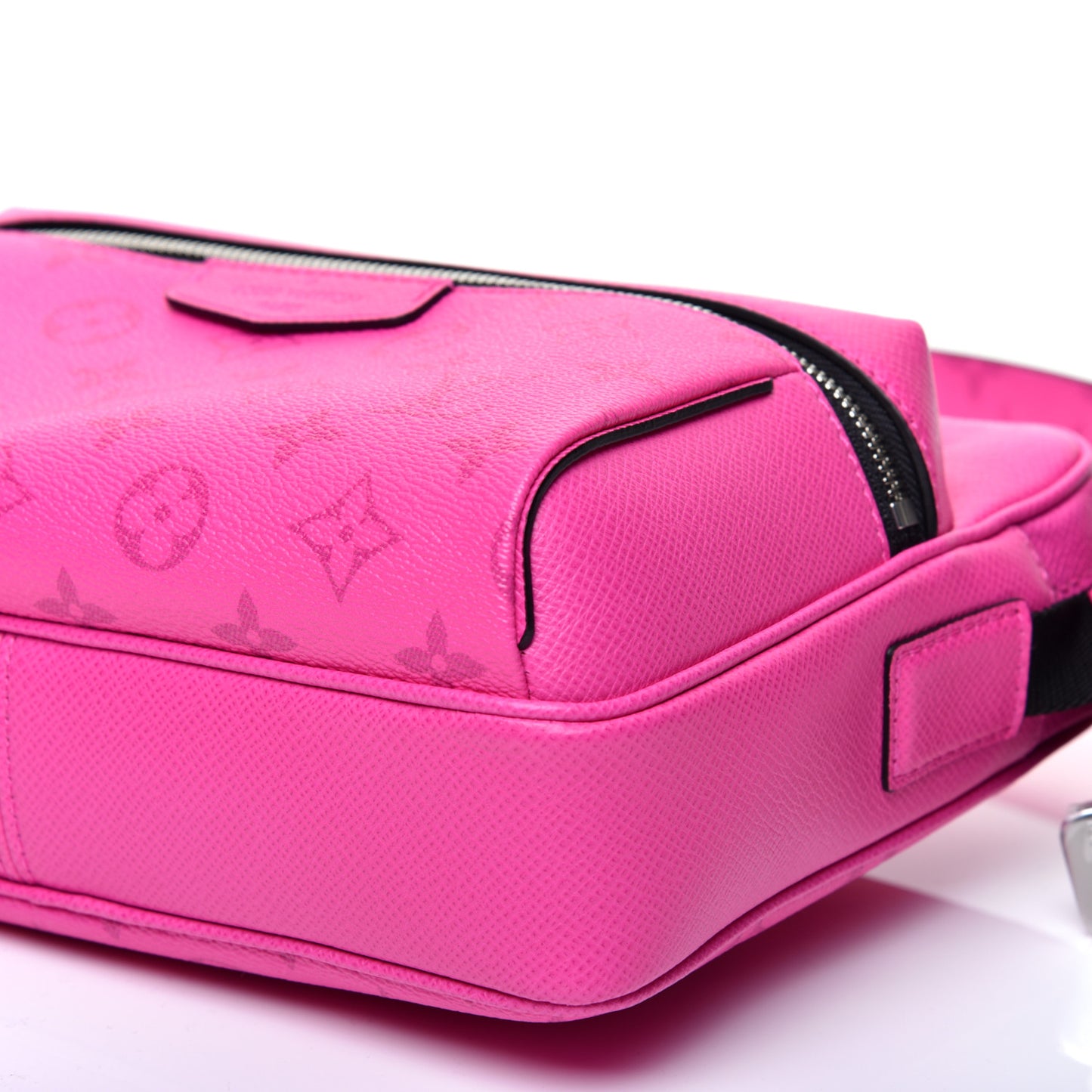 Taigarama Outdoor Messenger Fuchsia