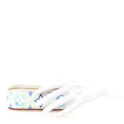 Louis Vuitton Monogram Giant By The Pool 2.0 Sunglasses Pouch Lagoon 4 of 14