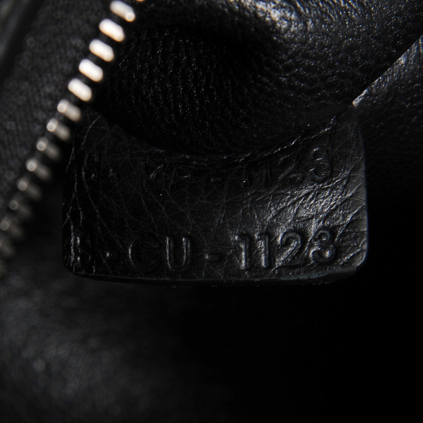 Drummed Calfskin Suede Small Trapeze Black