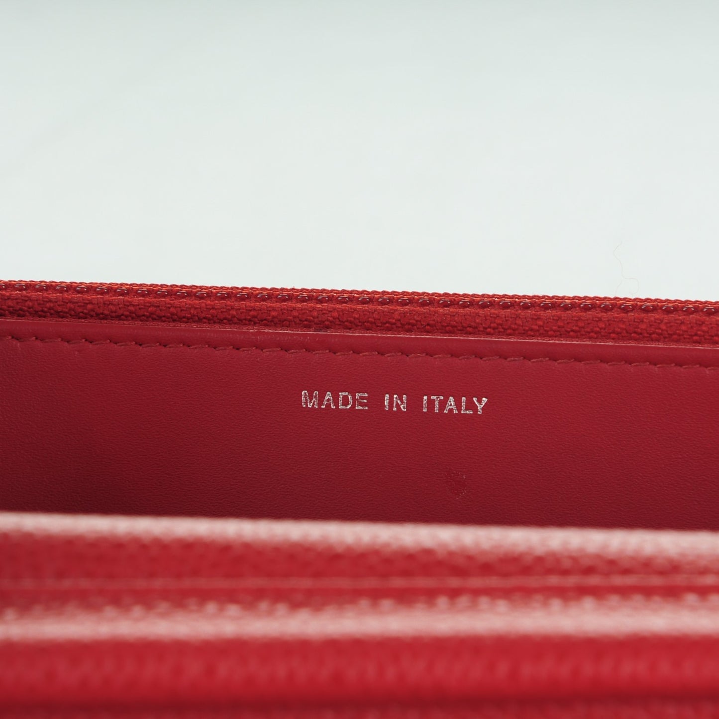 Caviar Quilted Wallet On Chain WOC Red