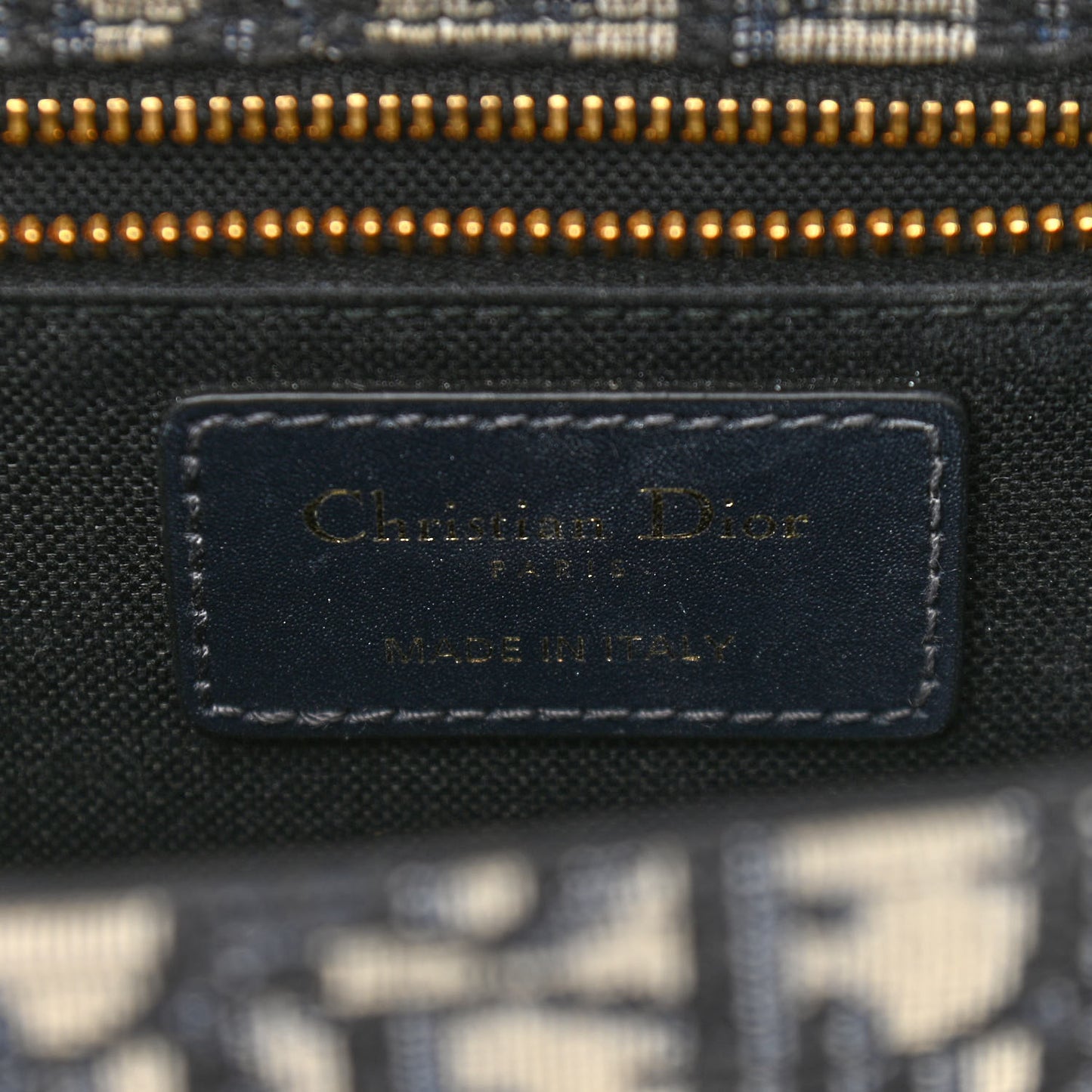 Oblique 30 Montaigne Flap Bag Blue