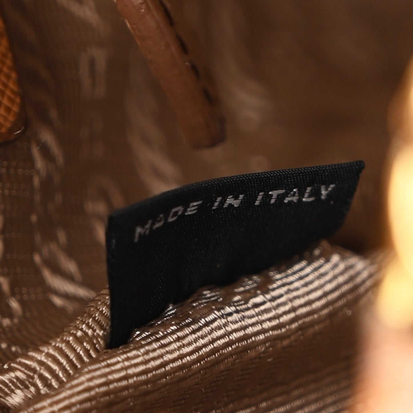 Saffiano Lux Parabole Tote Caramel