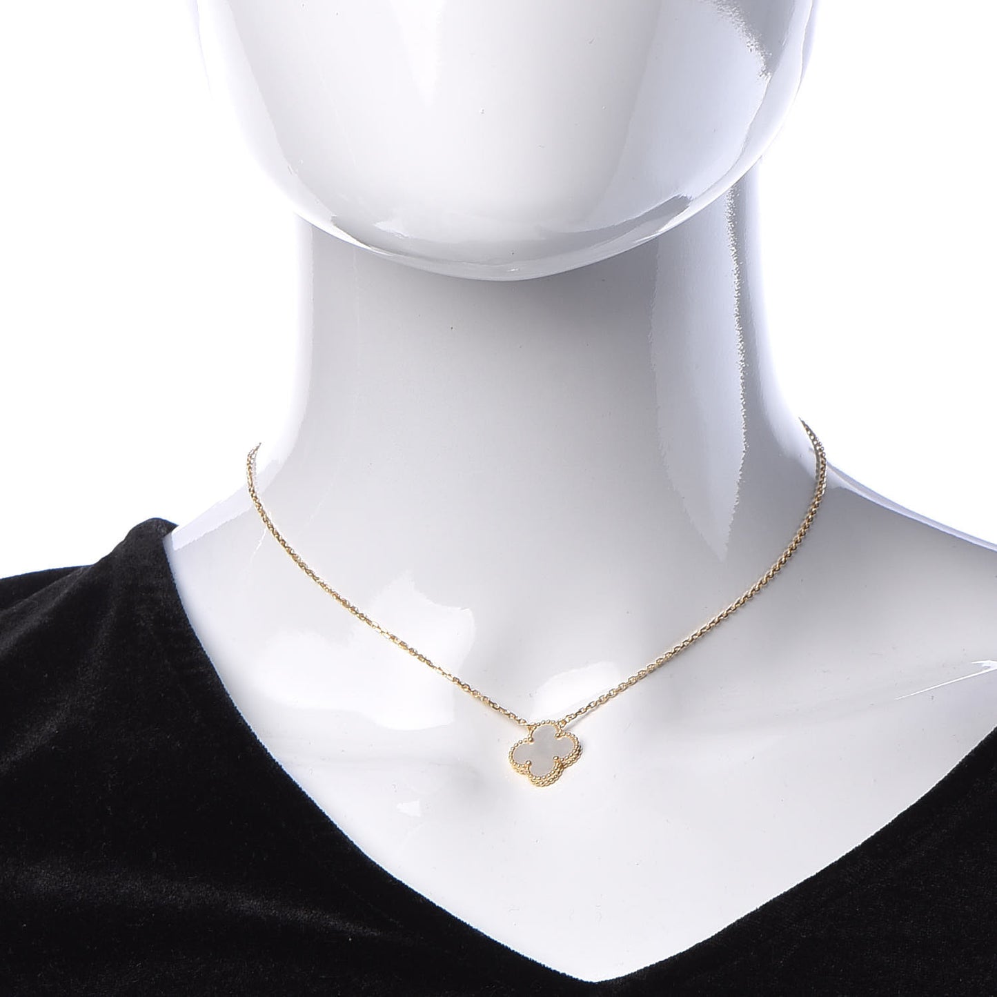 18K Yellow Gold Mother of Pearl Vintage Alhambra Pendant Necklace