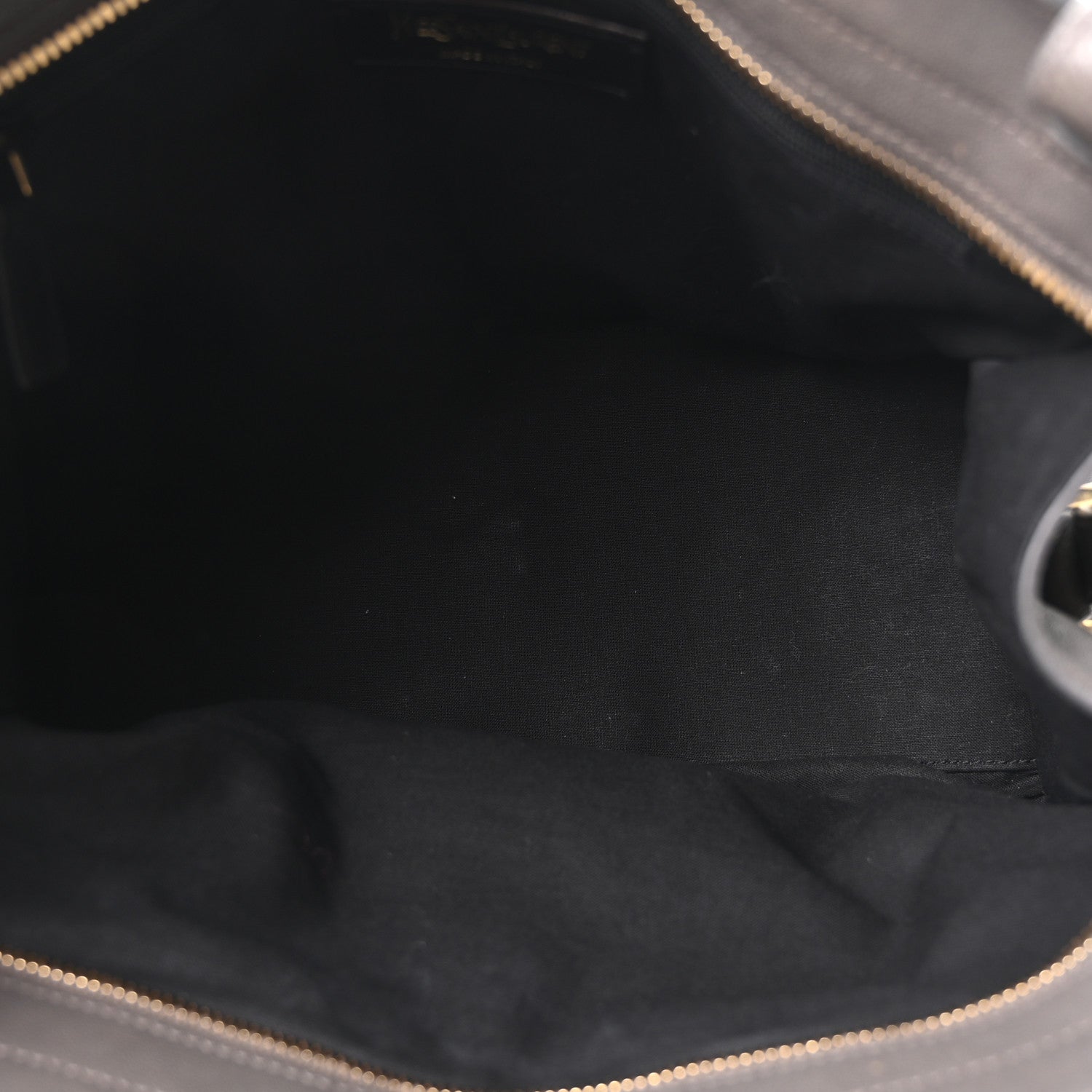 Saint Laurent Sheepskin Medium Cabas ChYc Grey 4 of 9