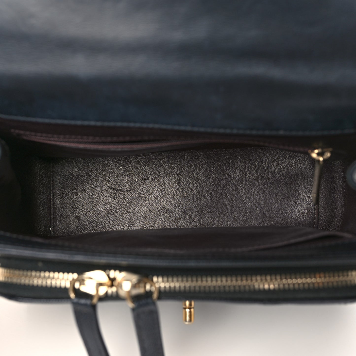 Caviar Quilted Medium Business Affinity Flap Black