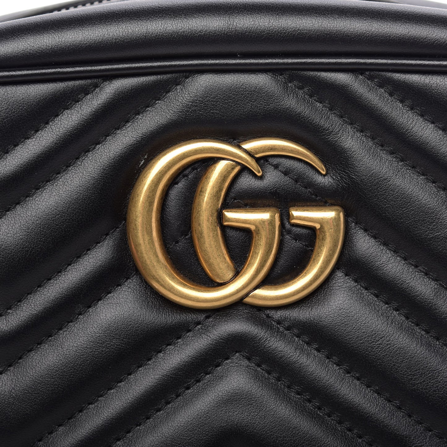 Calfskin Matelasse Small GG Marmont Chain Shoulder Bag Black