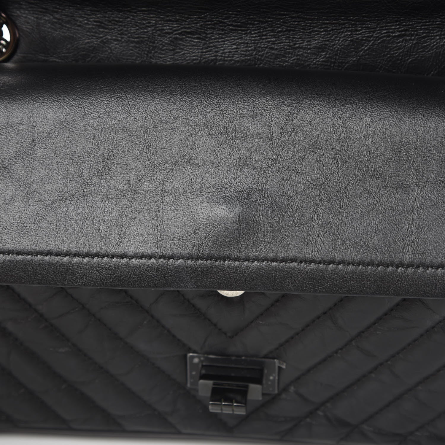 Chanel Aged Calfskin Chevron Quilted 2.55 Reissue 225 Flap So Black 13 of 17