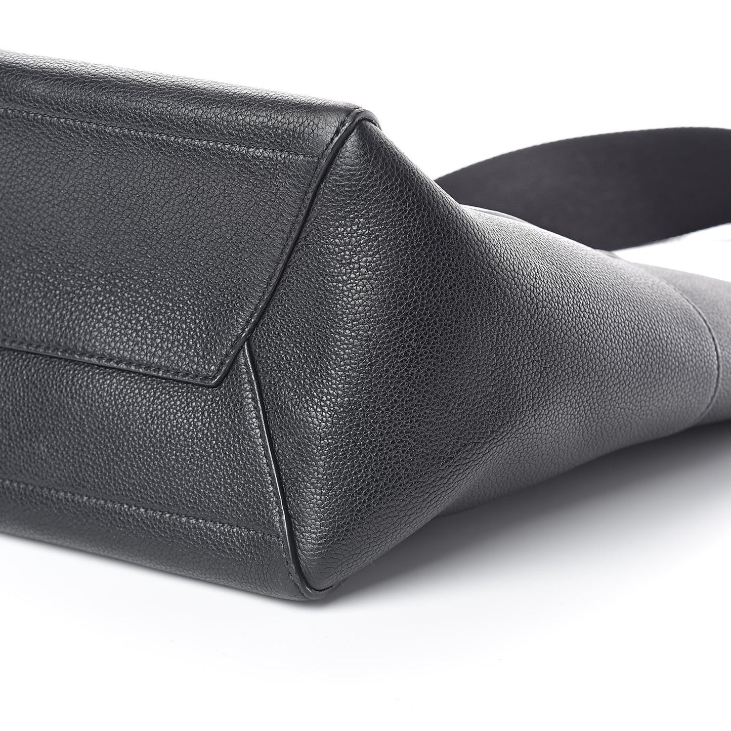 Soft Grained Calfskin Sangle Bucket Bag Black
