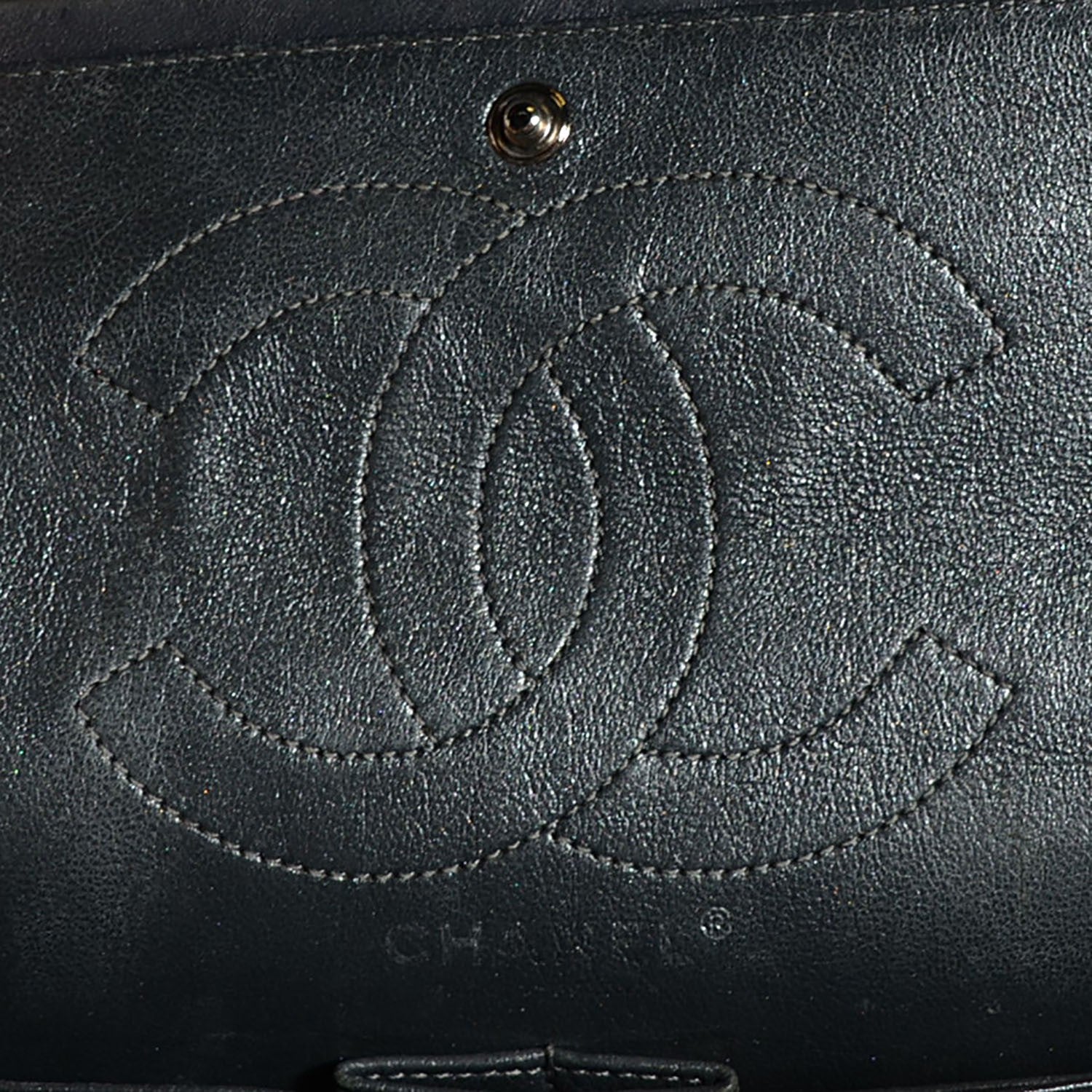 Chanel Metallic Aged Calfskin 2.55 Reissue 226 Flap Dark Silver 14 of 18