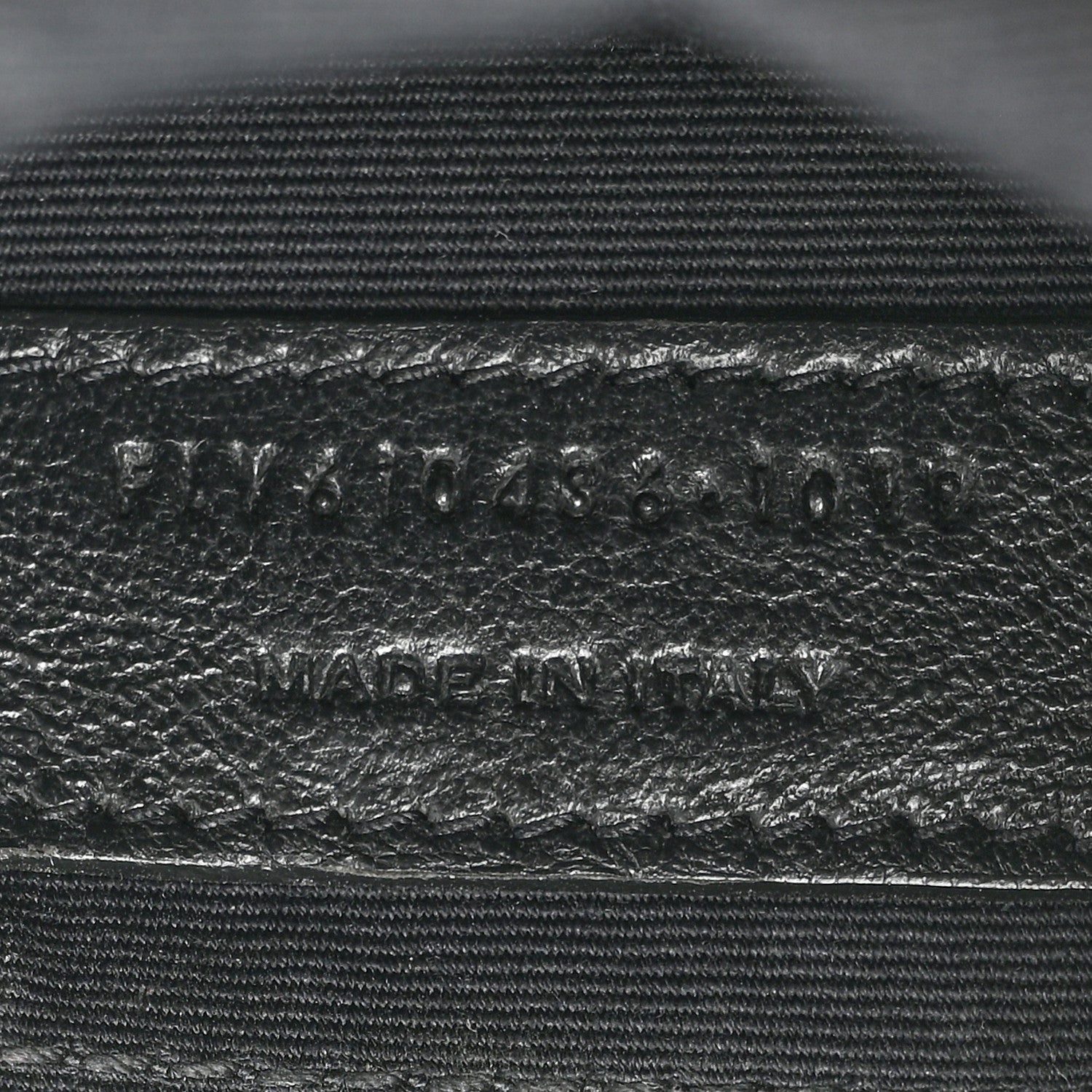 Saint Laurent Grain De Poudre Matelasse Chevron Quilted Round Vinyle Camera Bag Crema Soft 7 of 11