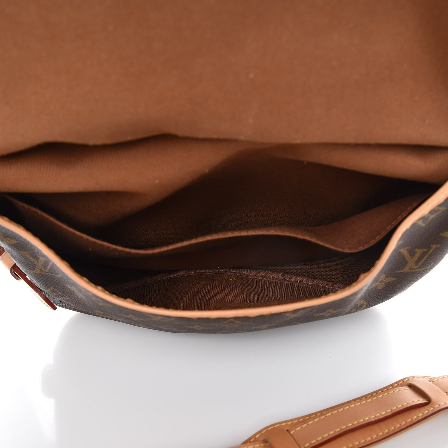 Louis Vuitton Monogram Saumur MM 8 of 8