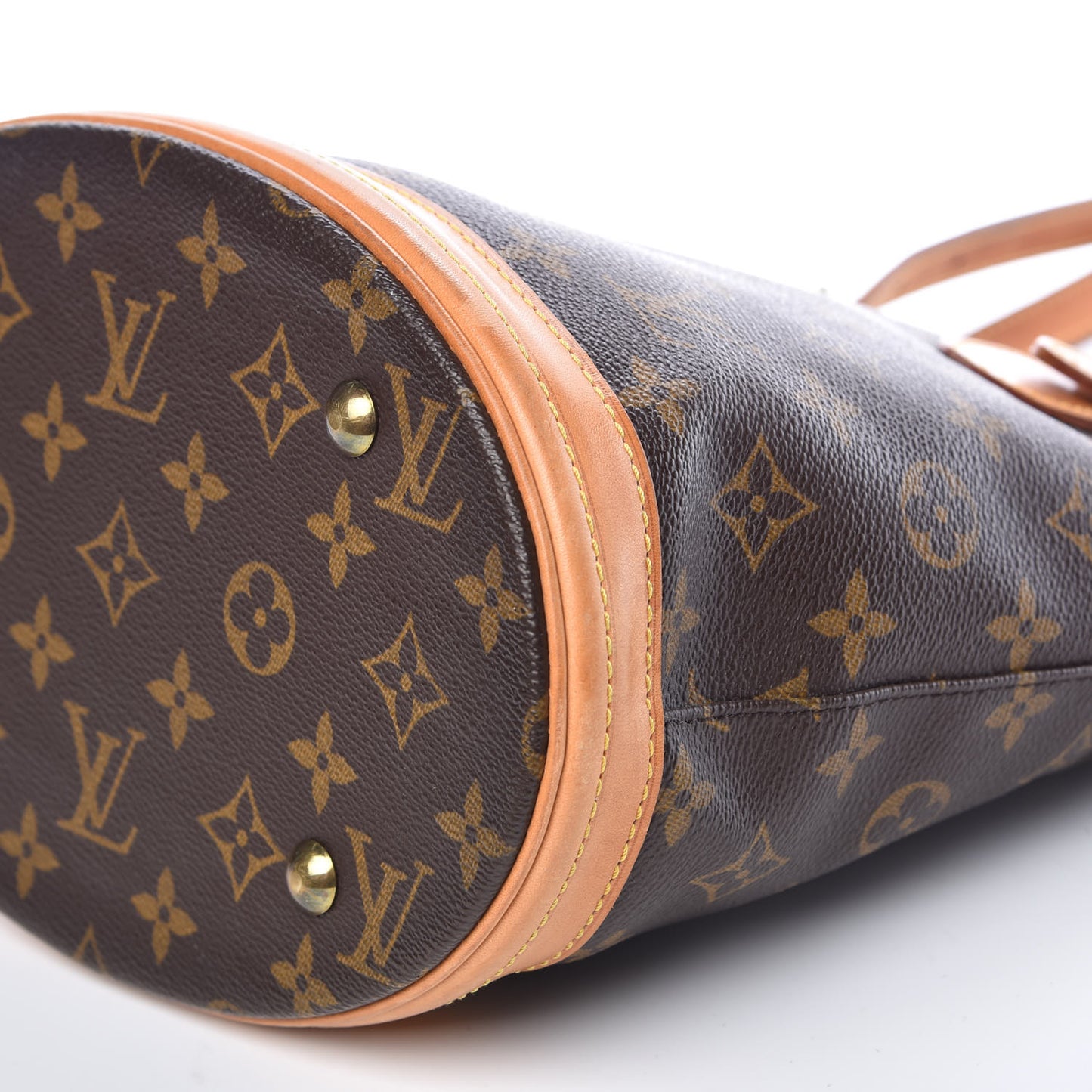 Monogram Petit Bucket 23
