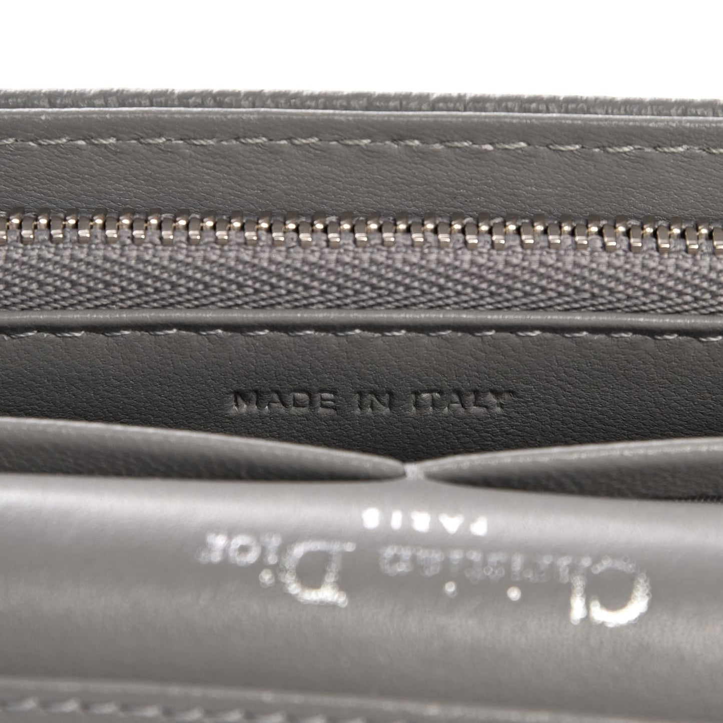 Grained Calfskin Diorama Wallet on Chain Pouch Gris