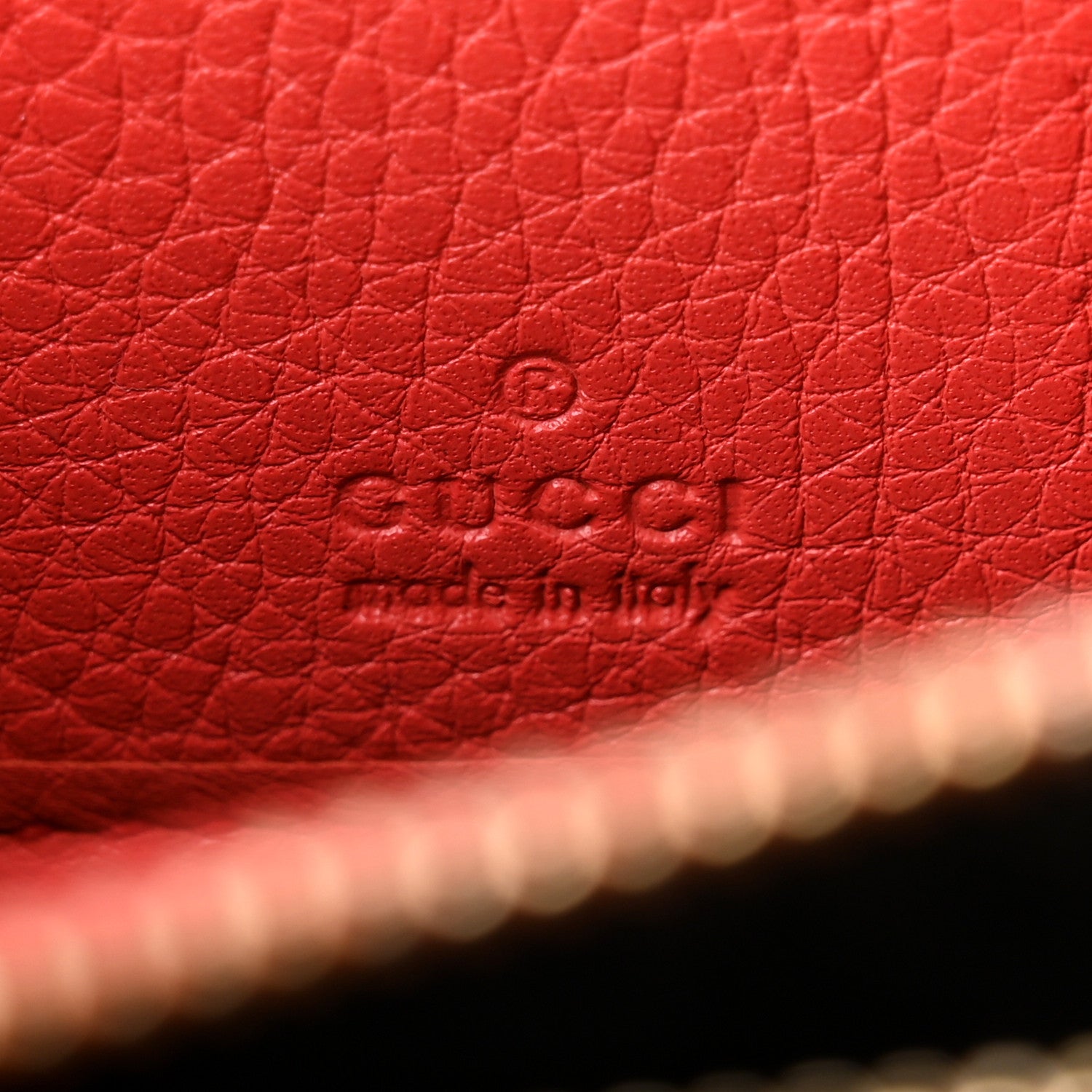 Gucci Pebbled Calfskin Soho Zip Around Wallet Black 6 of 10