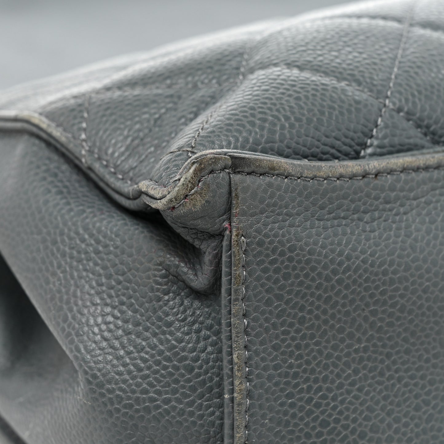 Caviar Quilted Large Retro Class Flap Grey
