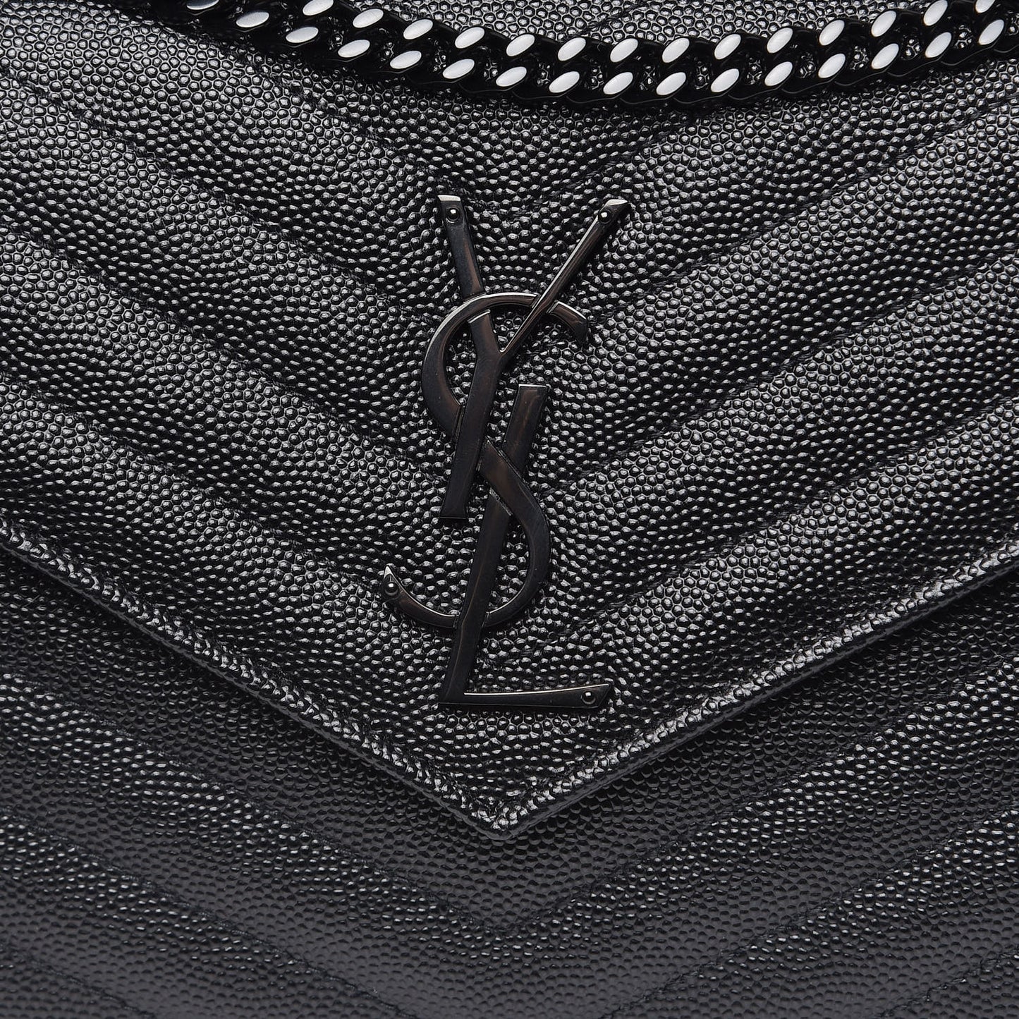 Grain De Poudre Matelasse Chevron Monogram Chain Wallet Black