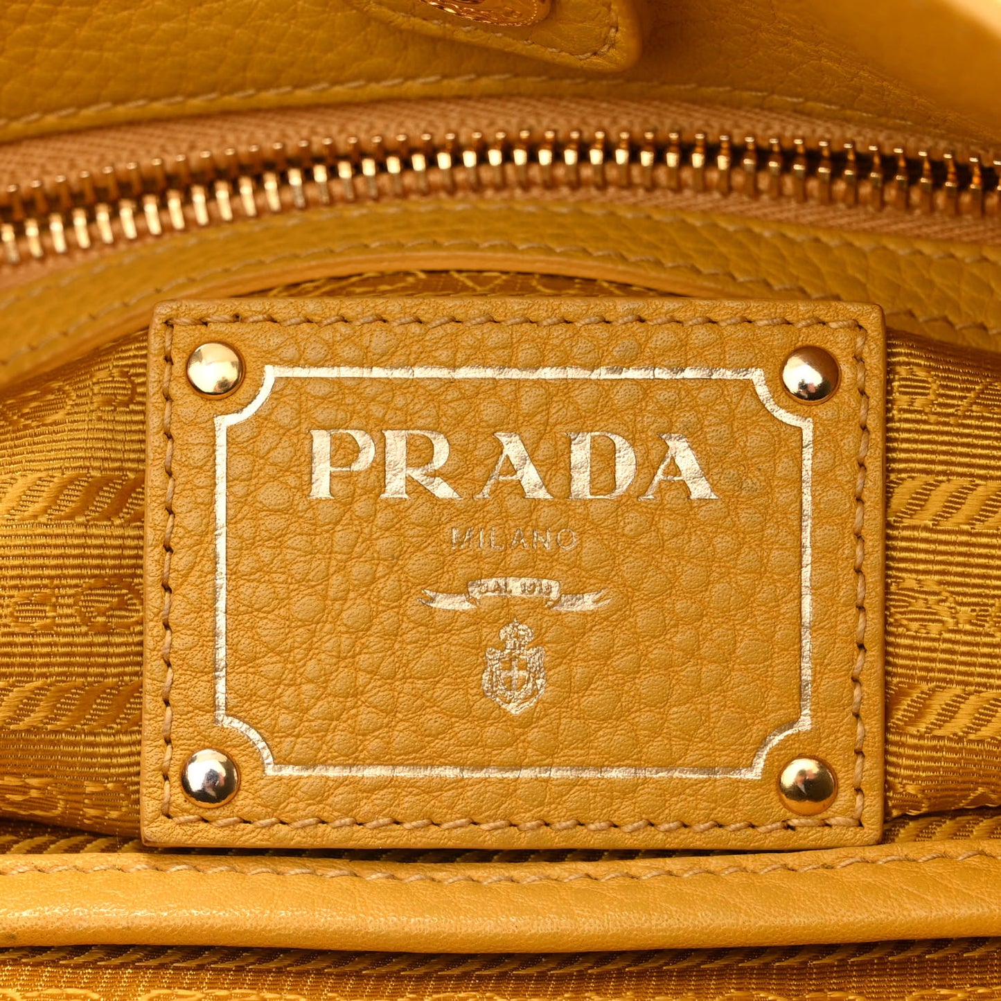 Vitello Daino Shopping Tote Mimosa