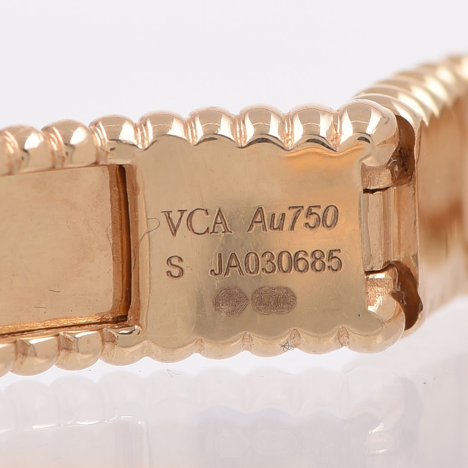 Van Cleef & Arpels 18K Yellow Gold Perlee Signature Bangle Bracelet S 4 of 6