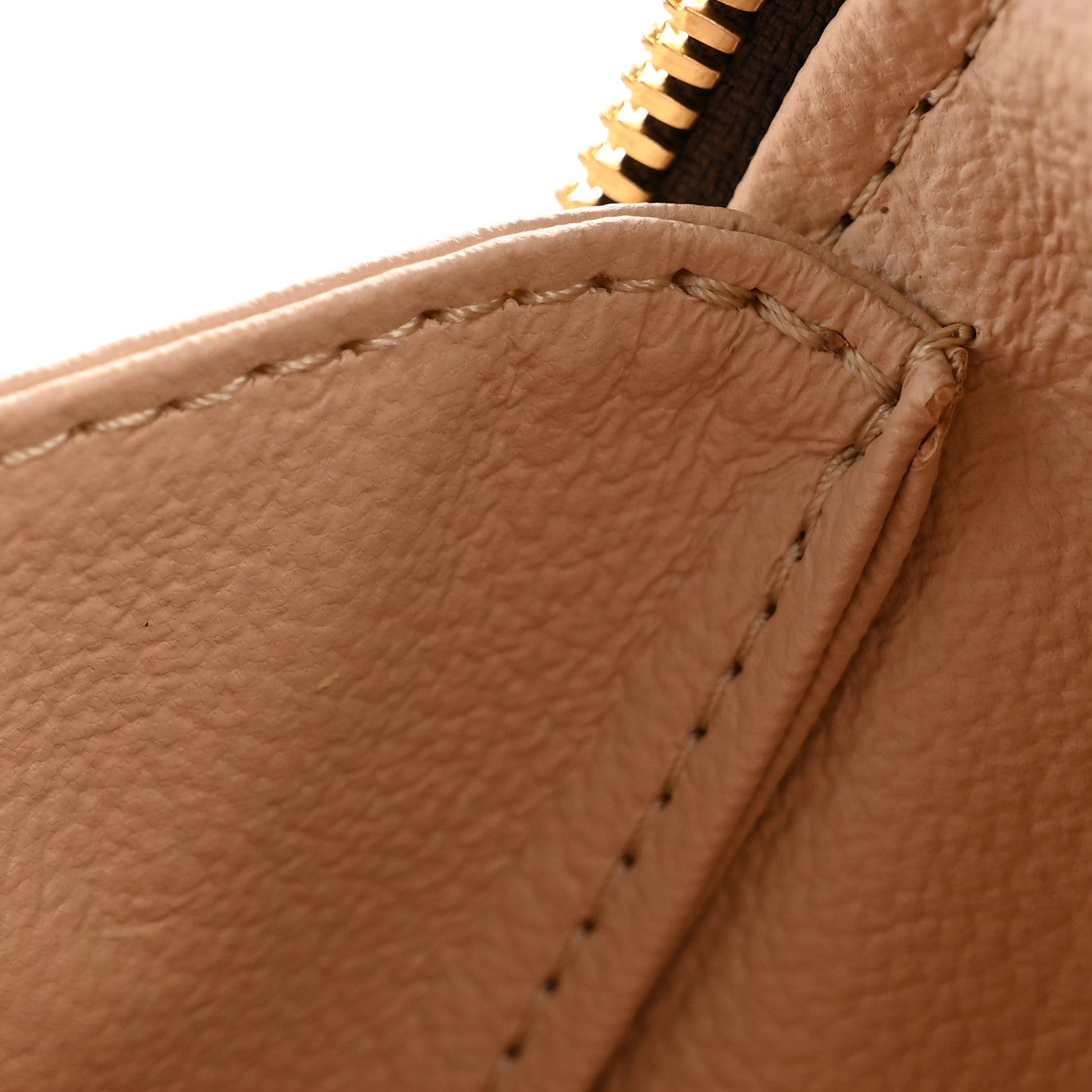 Louis Vuitton Monogram Toiletry Bag 7 of 9