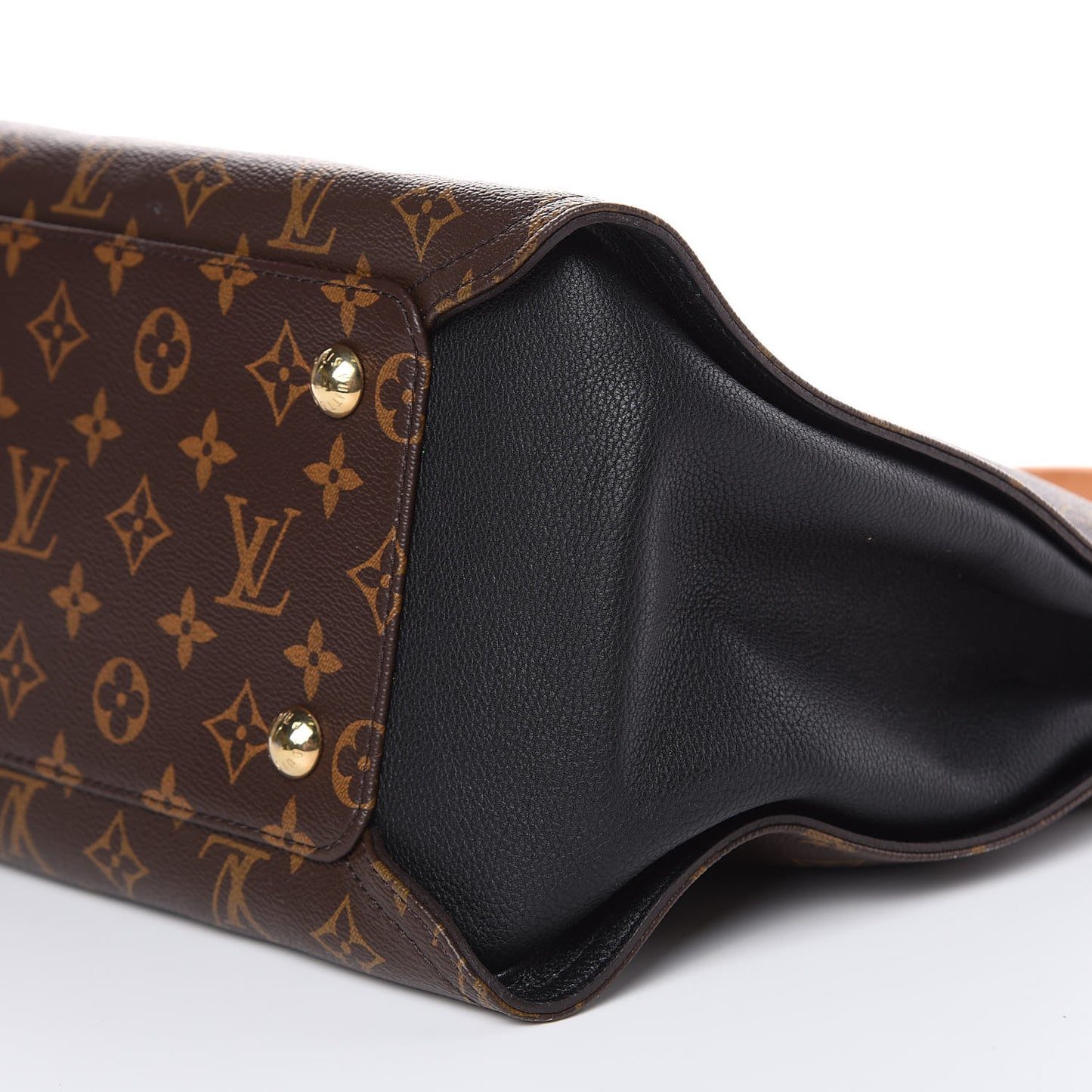 Monogram Gaia Black