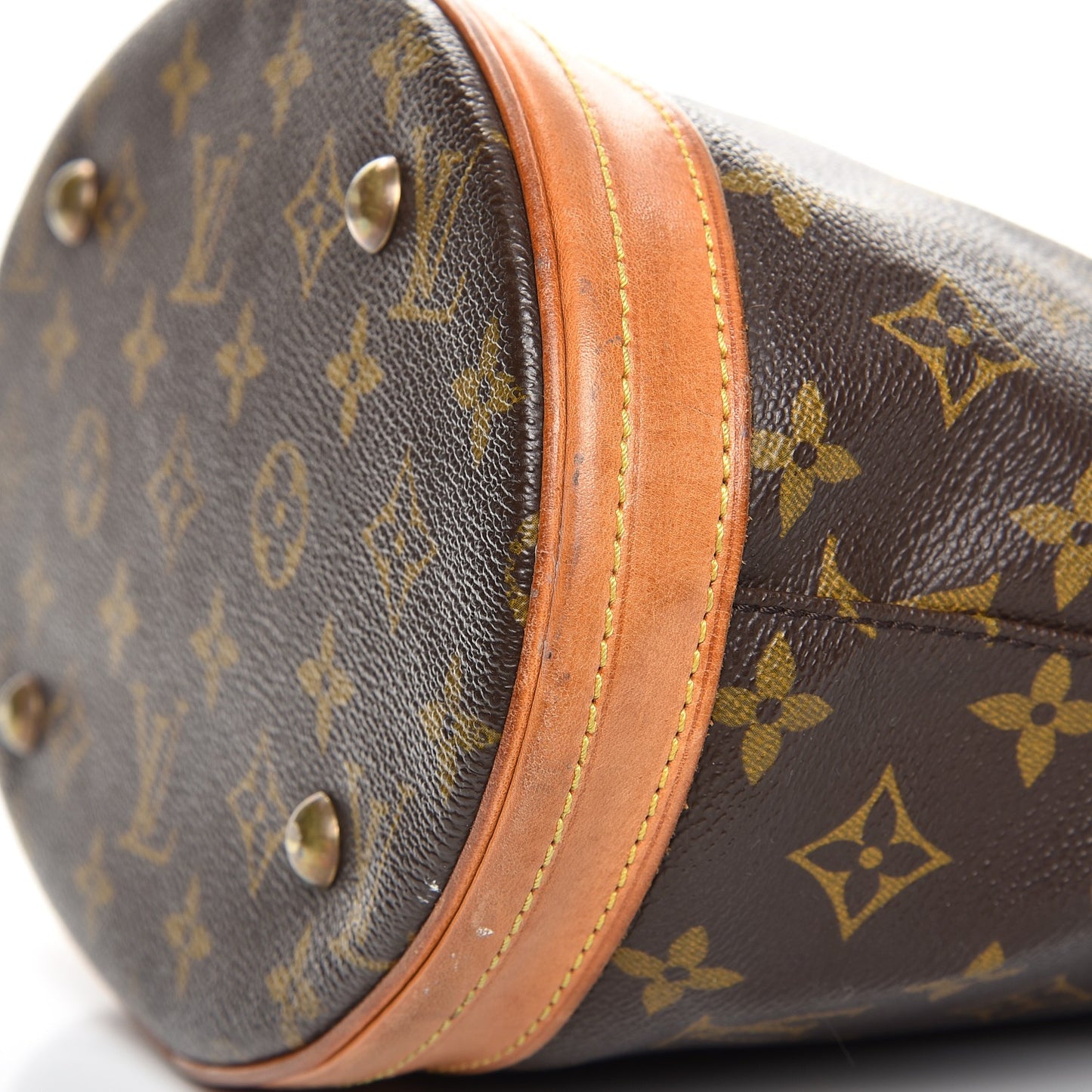 Monogram Petit Bucket 23