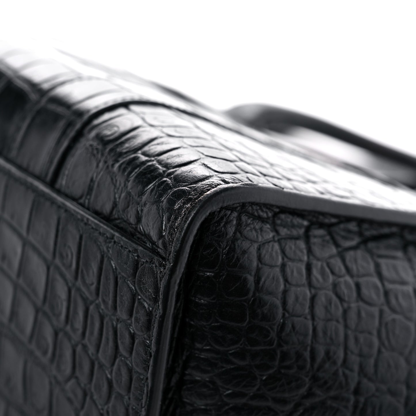 Crocodile Embossed Calfskin Small Zipped Bayswater Black