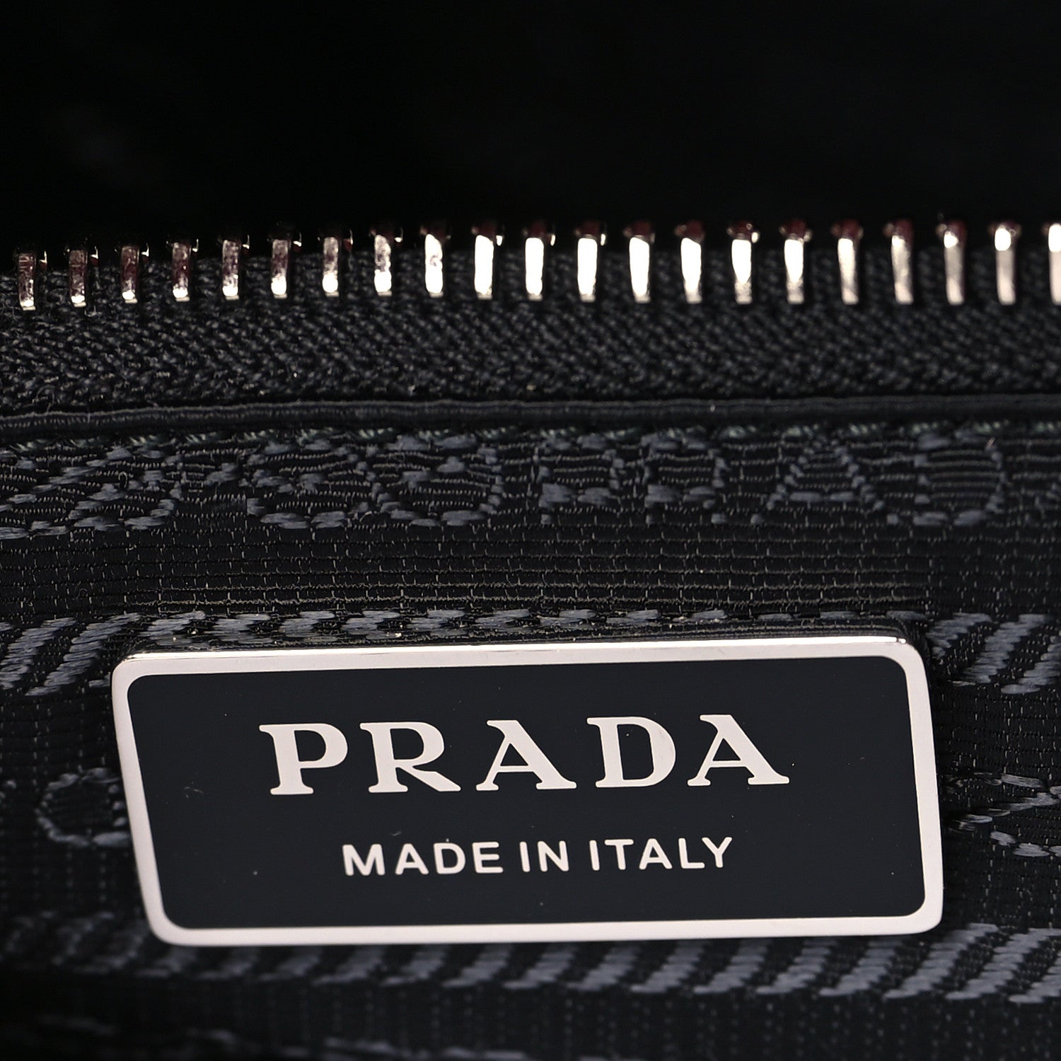 Prada Spazzolato Medium Re-Edition 1995 Double Handle Handbag Scarlatto 5 of 7