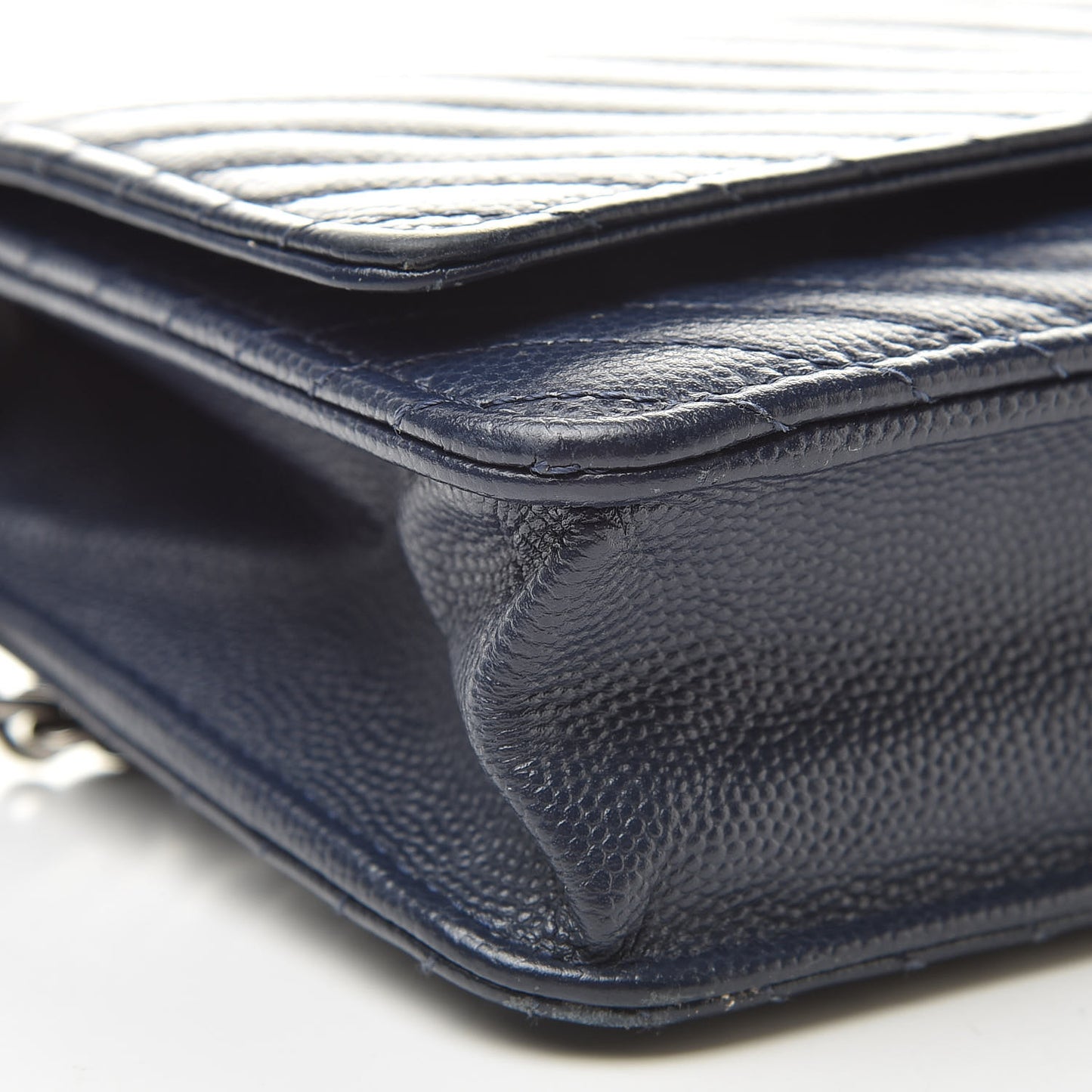 Caviar Chevron Quilted Wallet On Chain WOC Navy