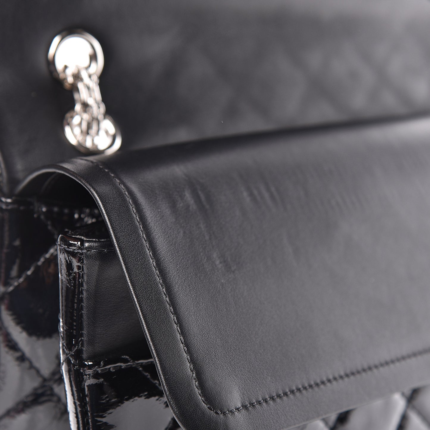 Distressed Patent Quilted 2.55 Reissue 227 Flap Black
