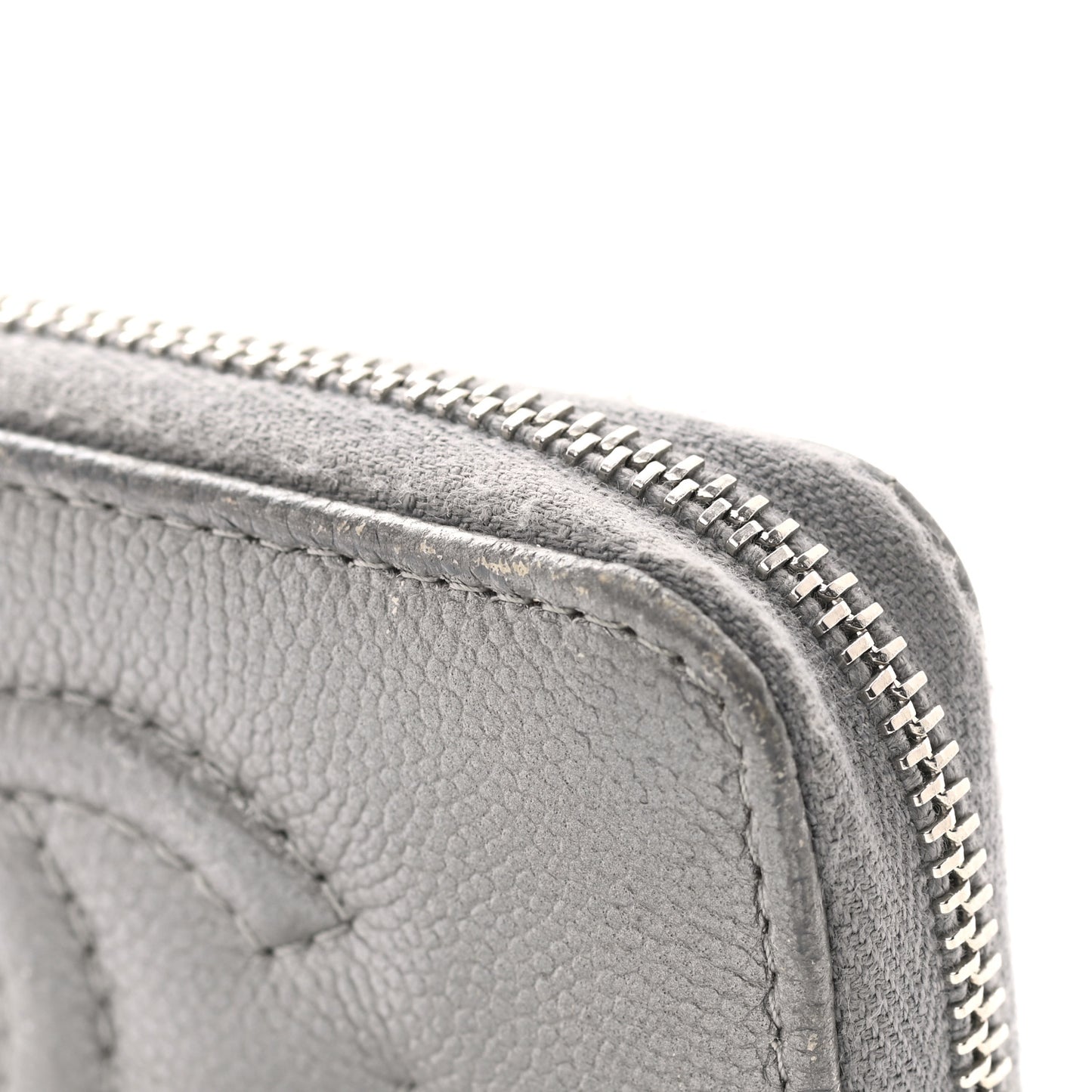 Metallic Caviar Quilted CC Zip Around Coin Purse Wallet Silver