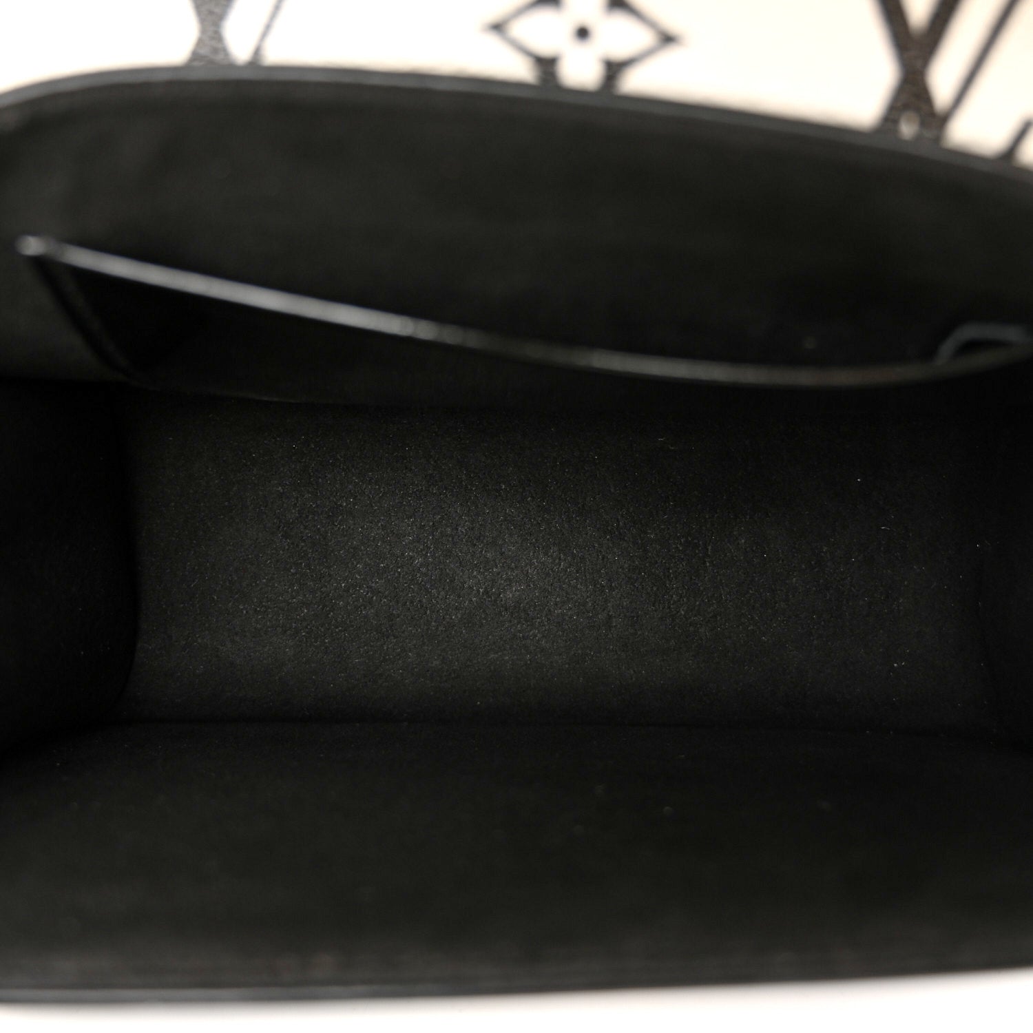Louis Vuitton Vernis Epi Monogram Wynwood Black White 5 of 9