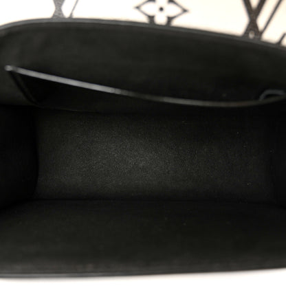 Louis Vuitton Vernis Epi Monogram Wynwood Black White 5 of 9