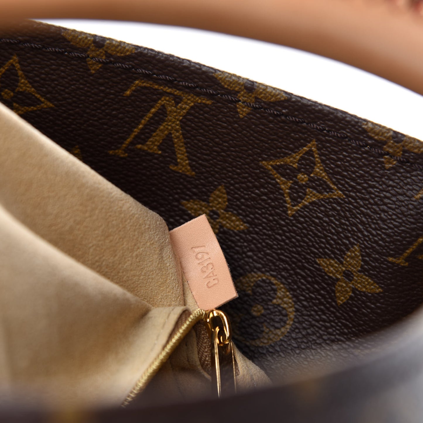 Monogram Artsy MM