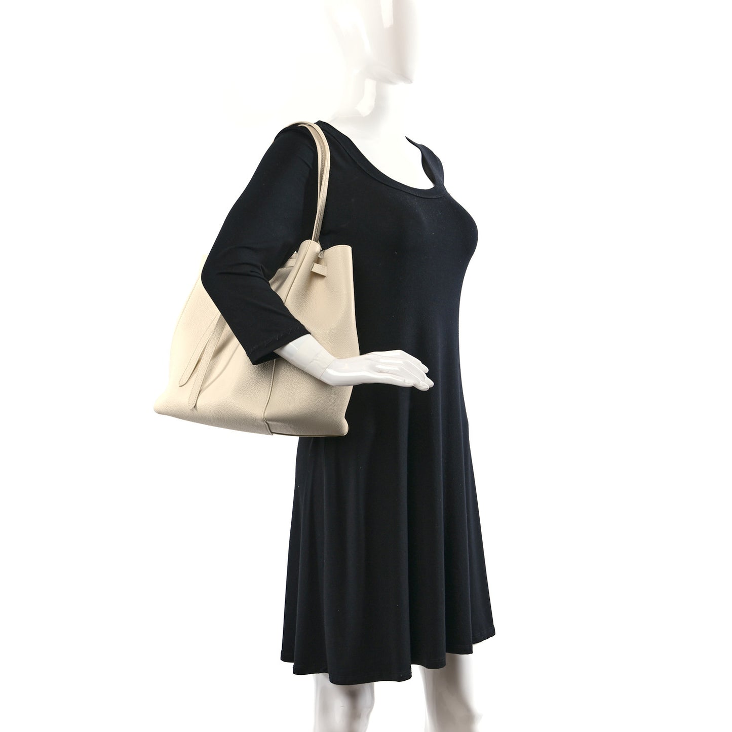 Soft Grained Calfskin Small Belt Cabas Phantom Vanilla