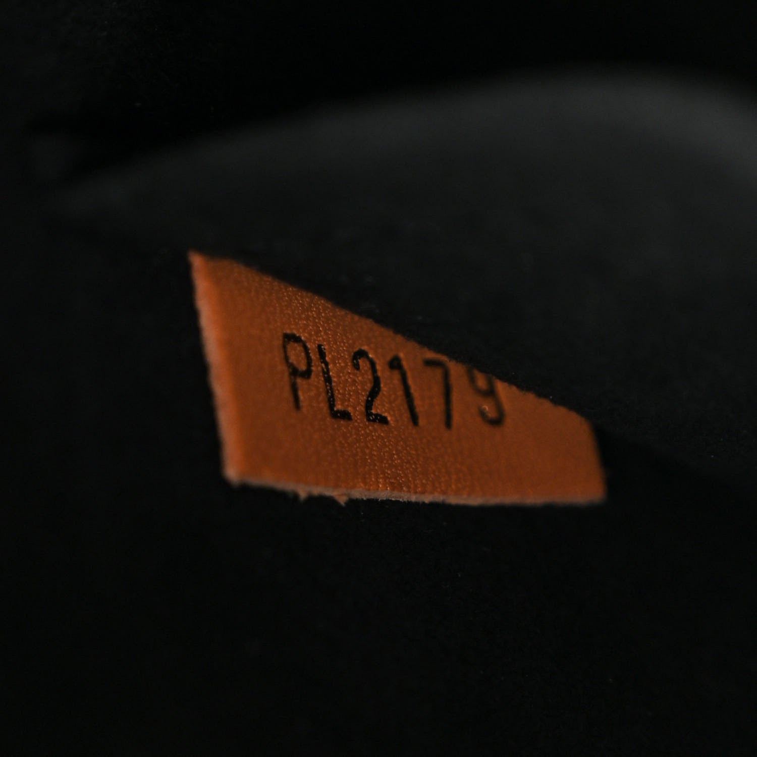 Louis Vuitton Reverse Monogram Giant Boite Chapeau Souple 7 of 12