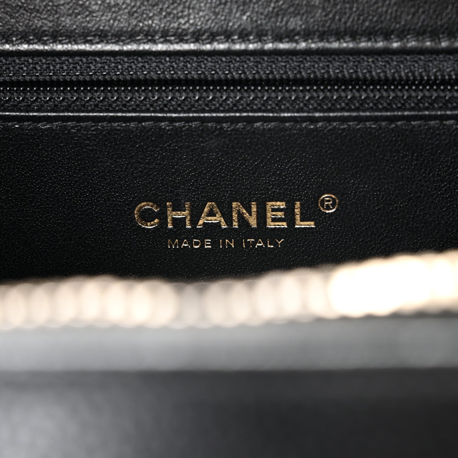 Chanel Caviar Quilted Medium CC Filigree Vanity Case Black 6 of 10