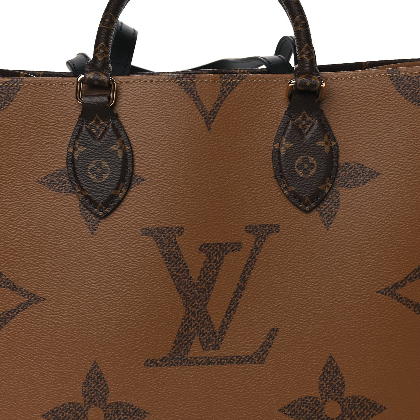 Reverse Monogram Giant Onthego MM