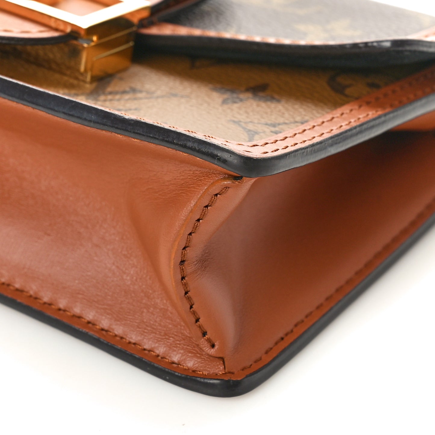 Reverse Monogram Dauphine Chain Wallet