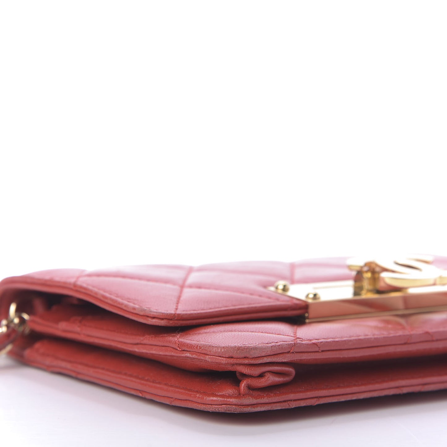 Lambskin Quilted Golden Class Wallet on Chain WOC Red