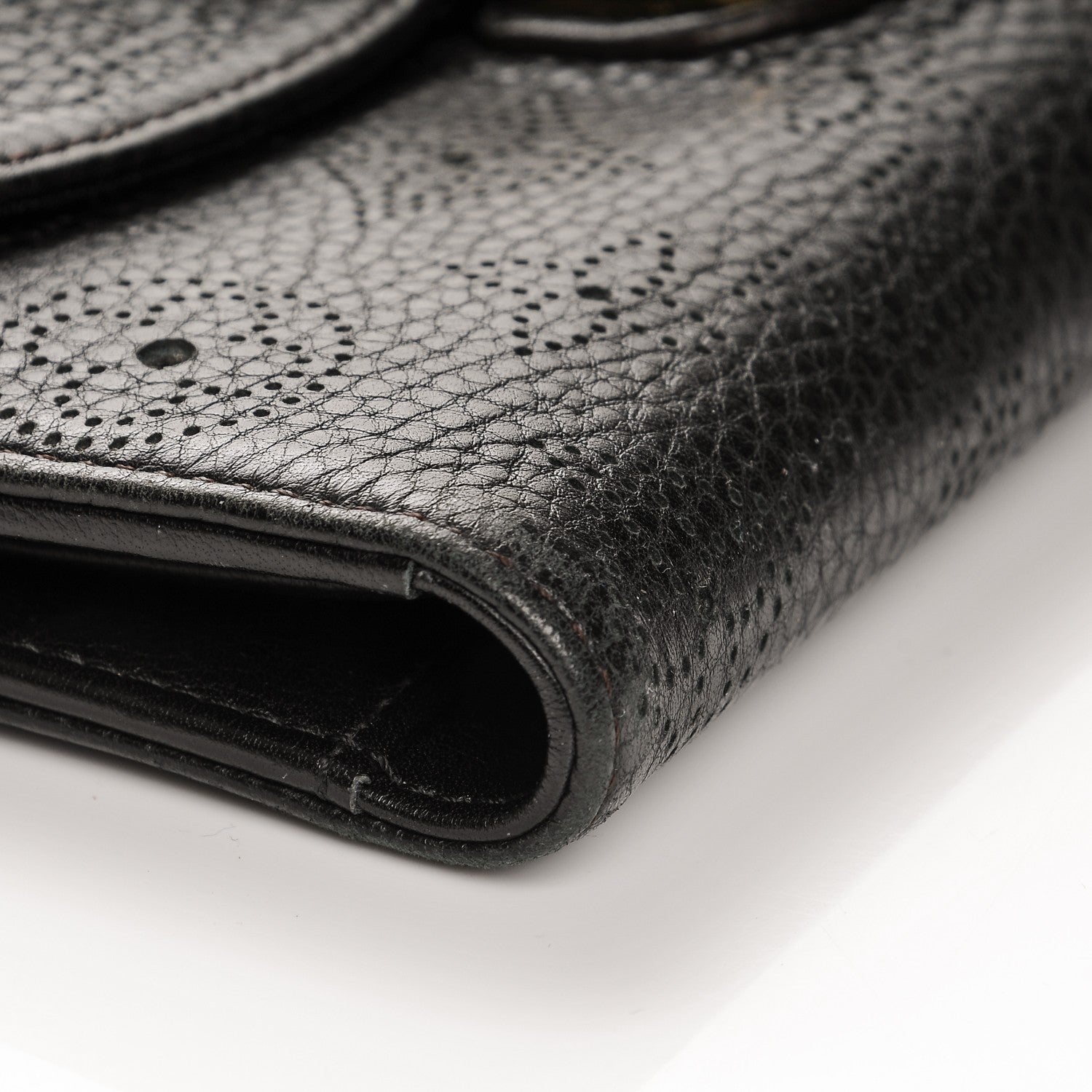 Louis Vuitton Mahina Amelia Wallet Black 8 of 10