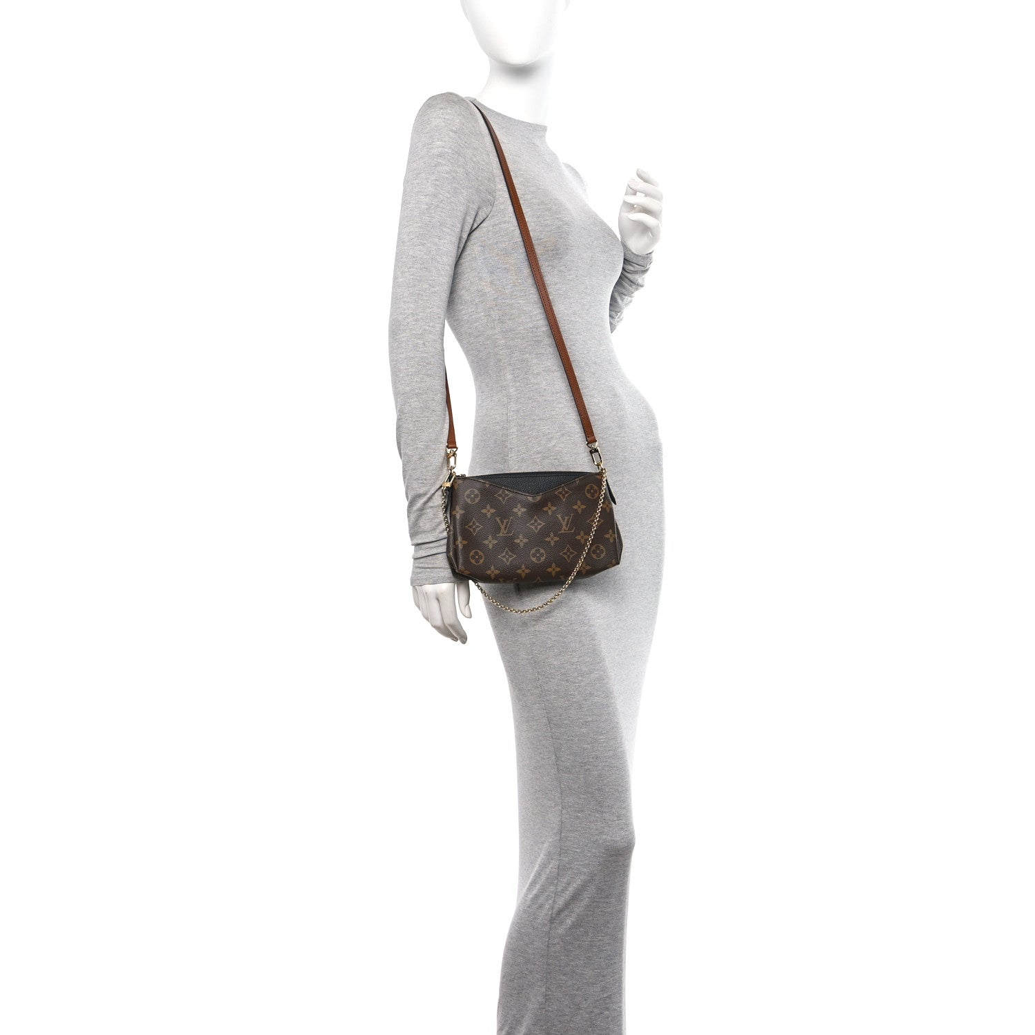 Louis Vuitton Monogram Pallas Clutch Black 2 of 10
